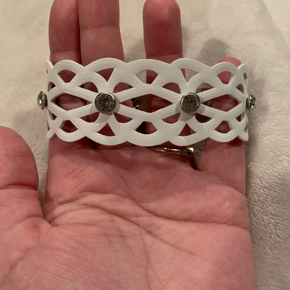 White leather bracelet with rhinestones